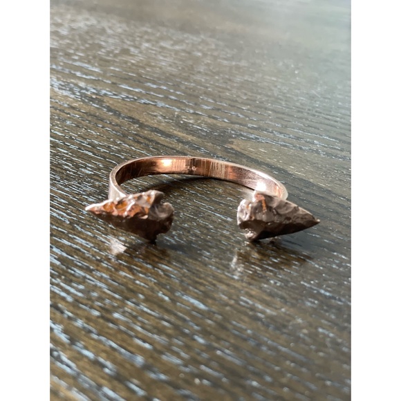 Pamela Love Double Arrowhead Bracelet in Rose - Picture 3 of 4
